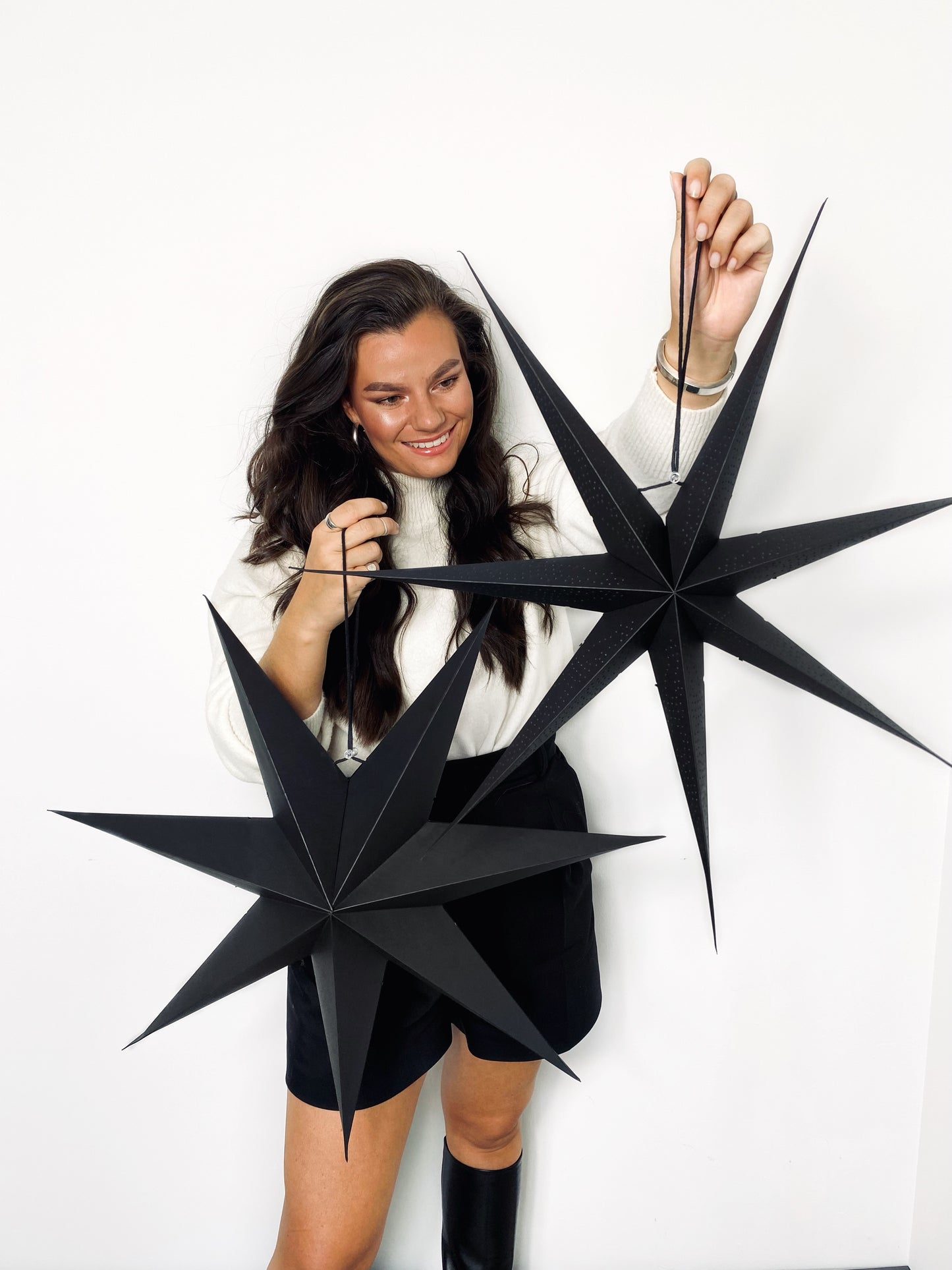 huisje van sanne kerstster zwart 7 punten 60 cm