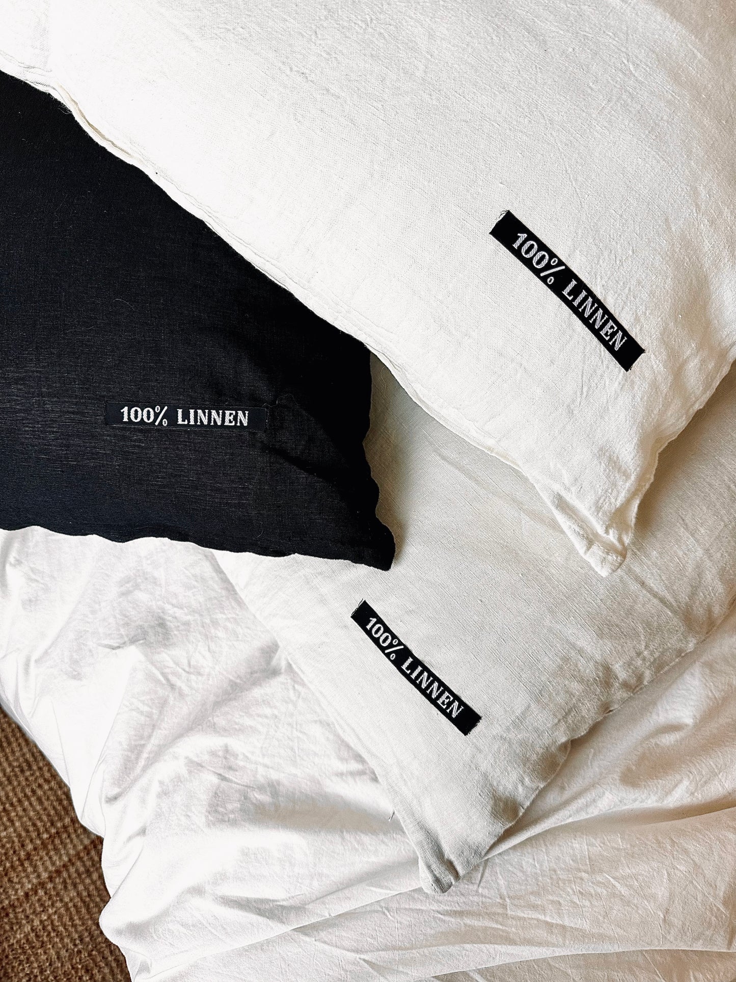 huisje van sanne licht beige linnen kussen met tekst 100% linnen