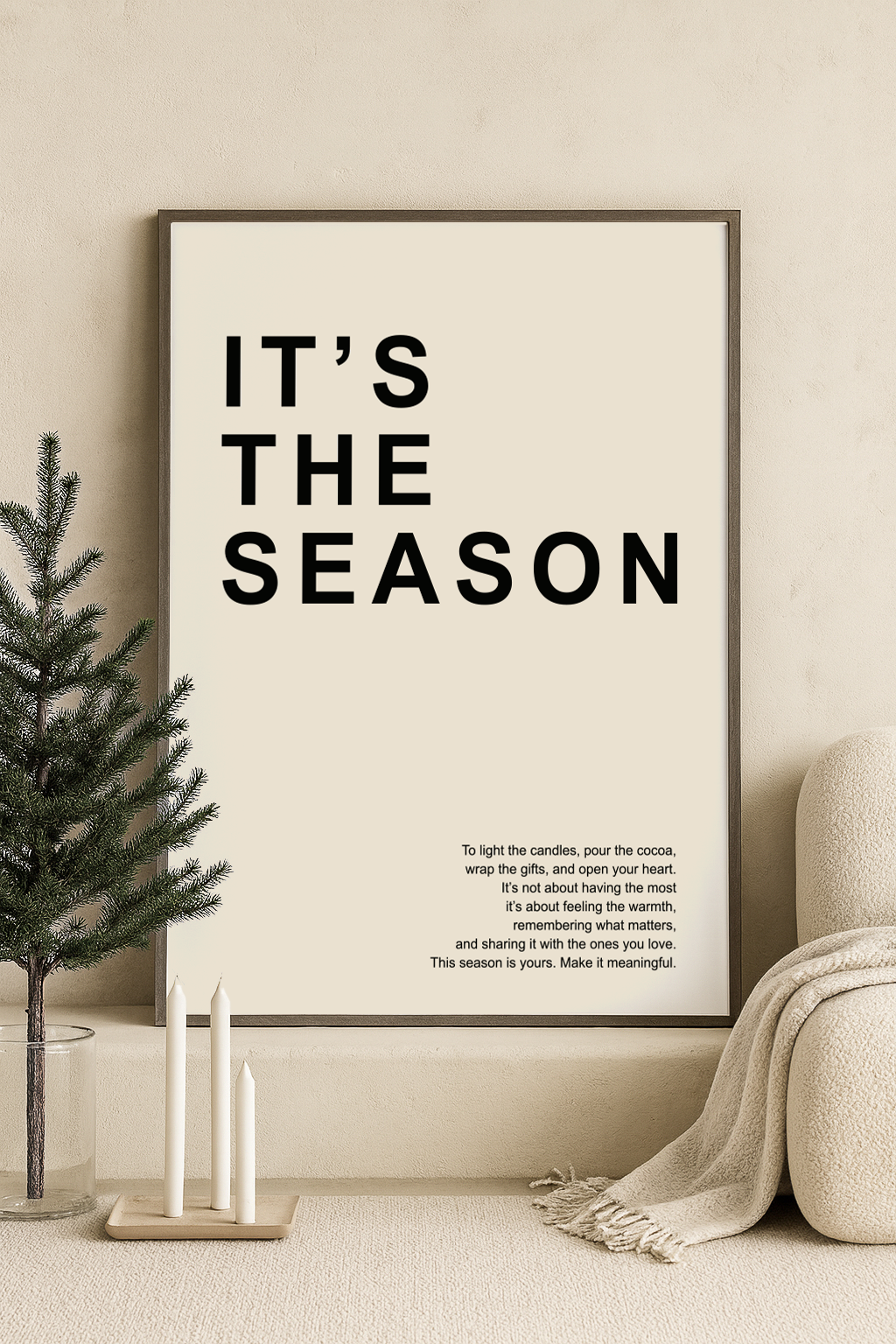 kerst poster it's the season licht beige met zwarte tekst