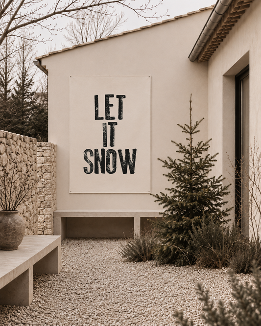 tuinposter poster beige met zwarte letters let it snow