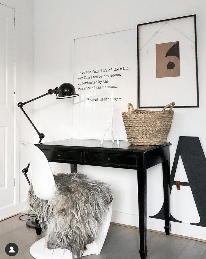 huisjevansanne poster zwart wit met tekst inspirerende quote Hemingway