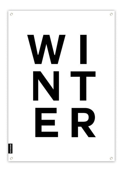 huisjevansanne tuinposter zwart wit met tekst winter